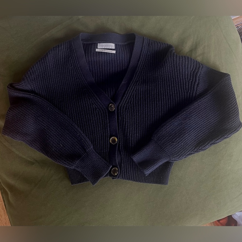 Chunky Knit - Cropped Cardigan